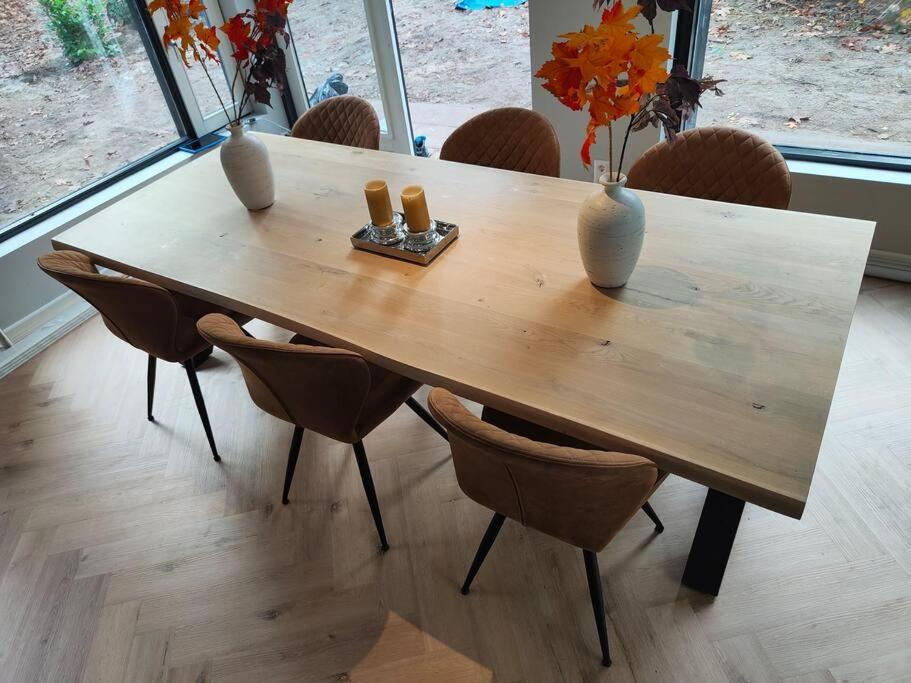 Kindvriendelijke Bungalow In Het Bos Bij Zwemmeer. Vilsteren Экстерьер фото